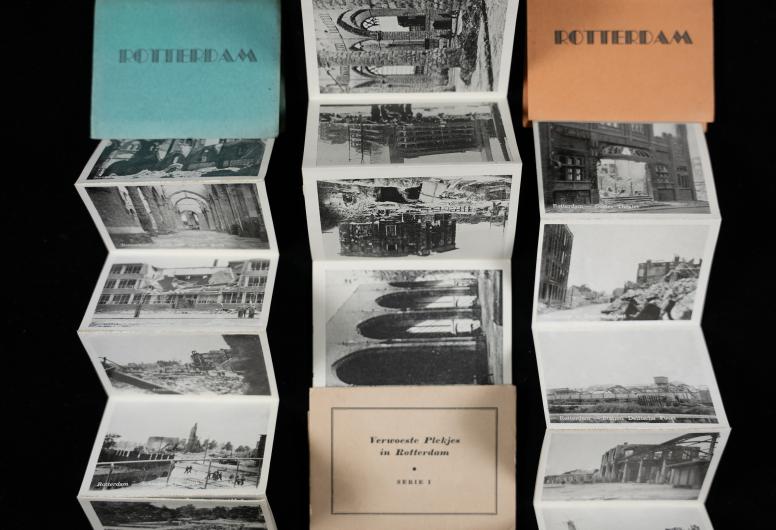 Mapjes met puinhoopfoto's