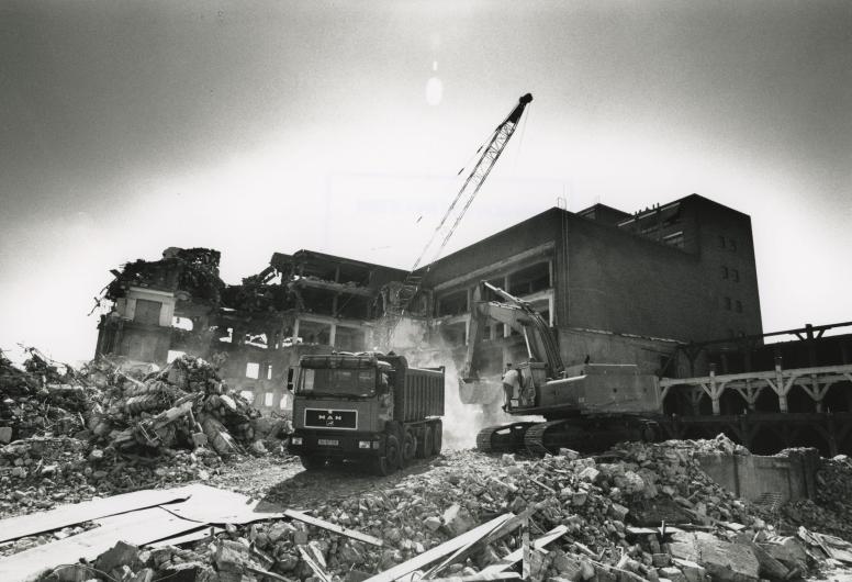 Sloop van een Handelsveem. 1995. NL-RtSA_4282_1995-1326